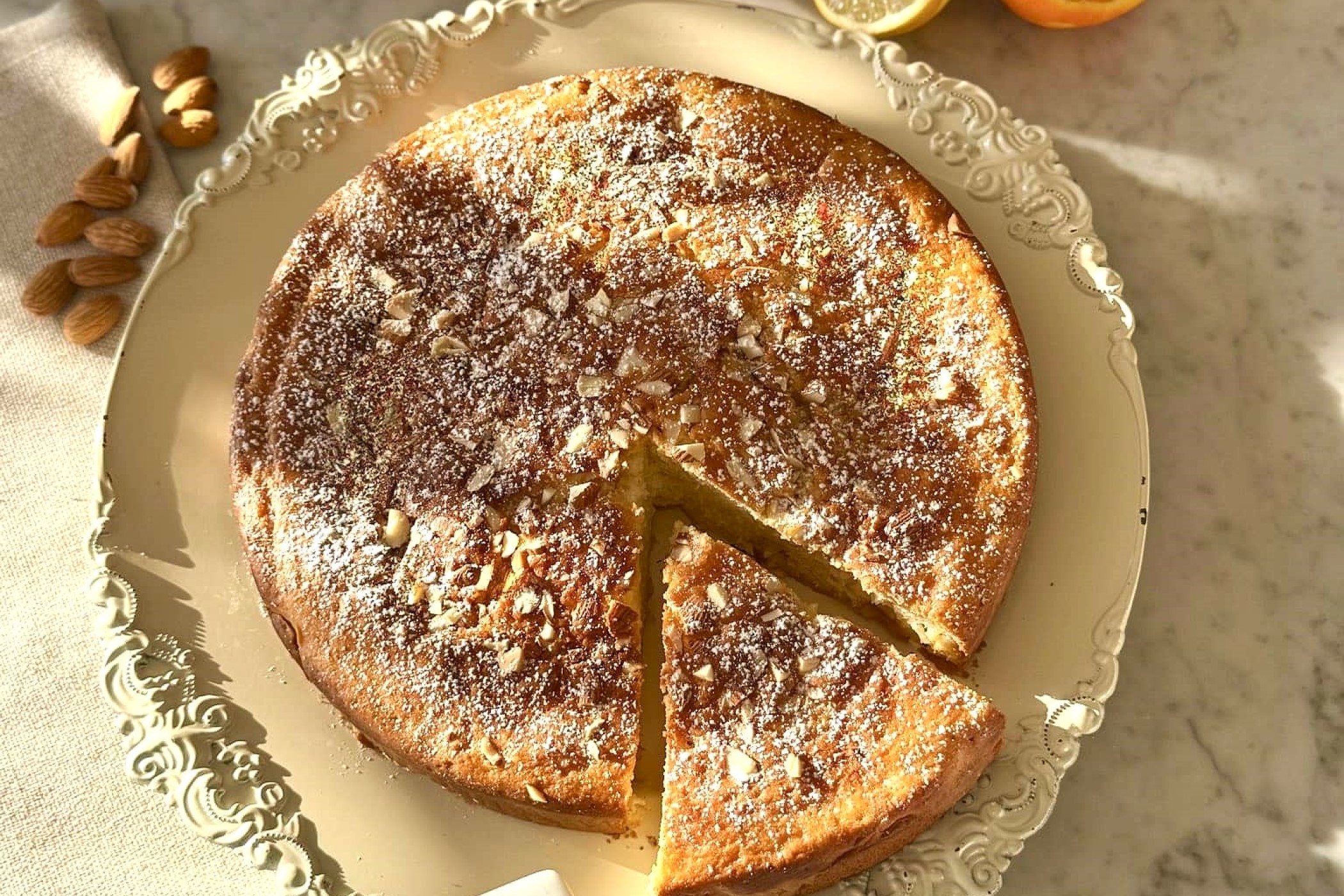 Torta agli agrumi e mandorle